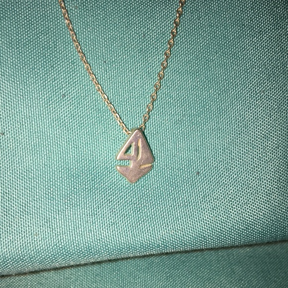 GETTING RID OF - Picture 2 of 3